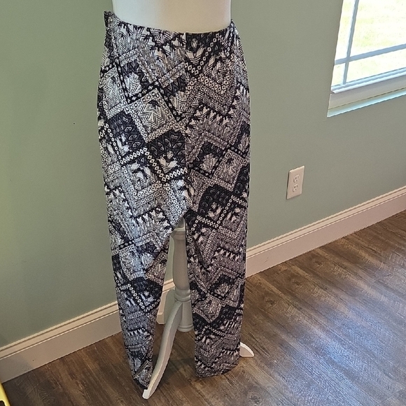 AB Studio Black, Grey and White Patterned Wide Leg Pants Women's Size XL - Picture 4 of 10